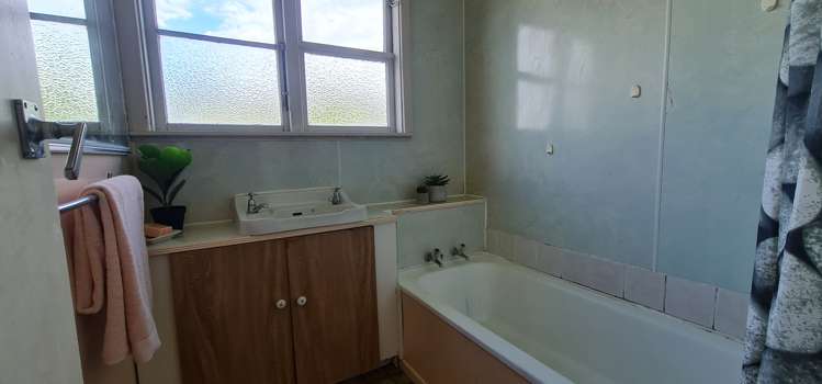 16 Main Street Marton_13