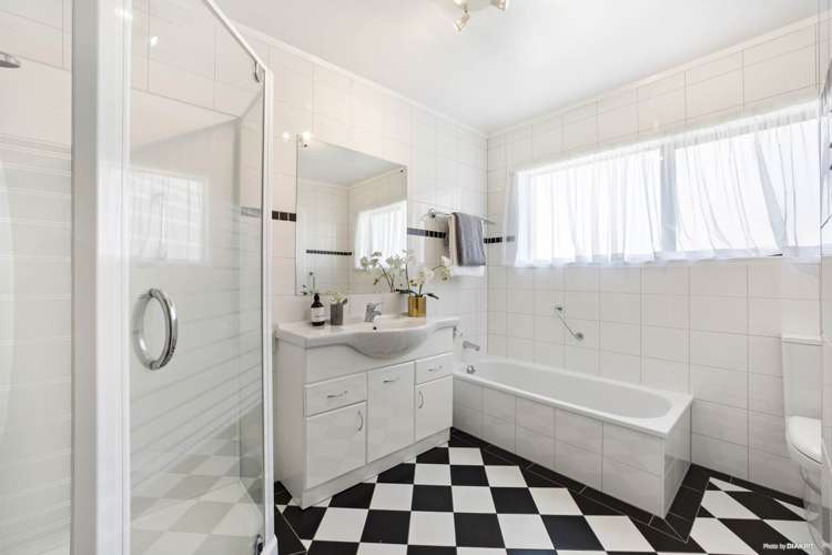 2/18 Kauri Glen Road Northcote_10