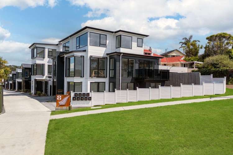 2/8 Park Rise Campbells Bay_2