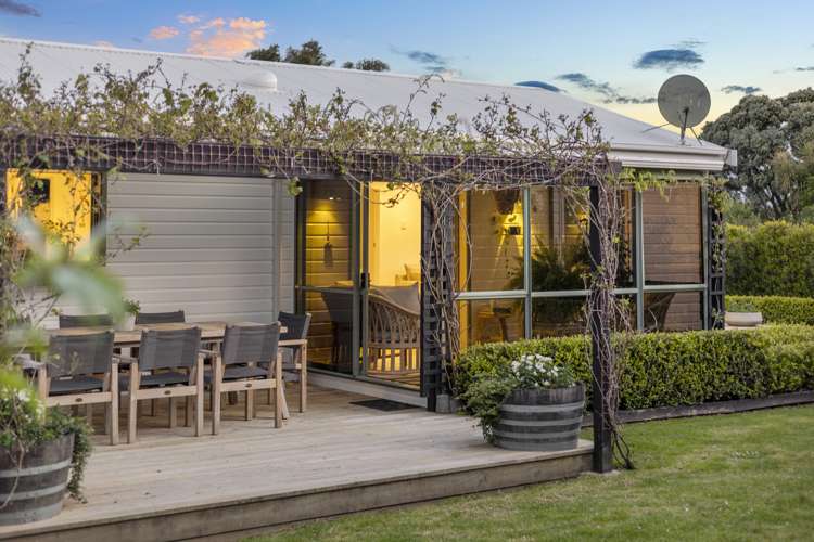 2 Ridge Road Oneroa_8