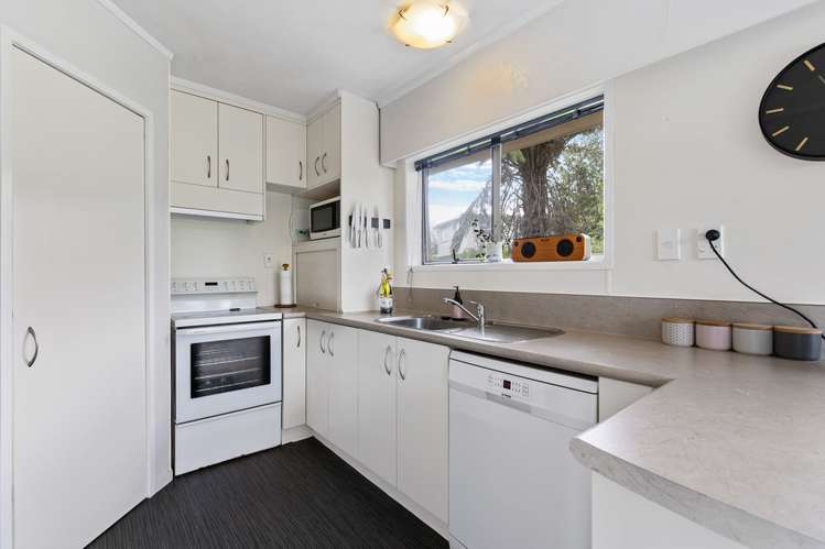 4 Easter Parade Glen Eden_8