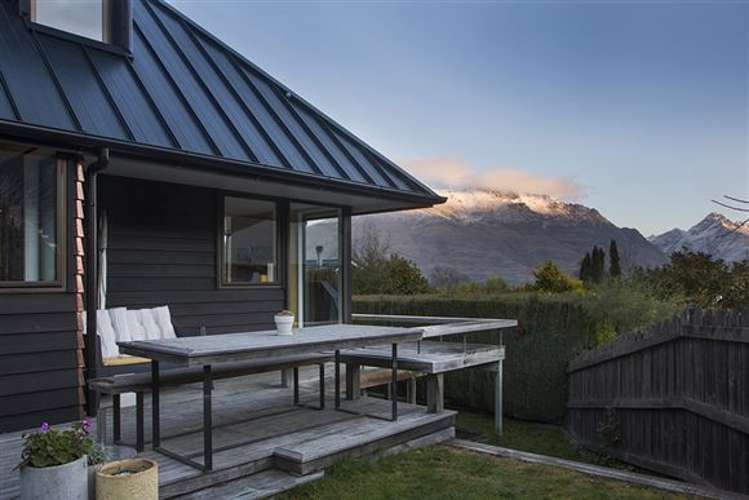 40 Suburb Street Queenstown_36