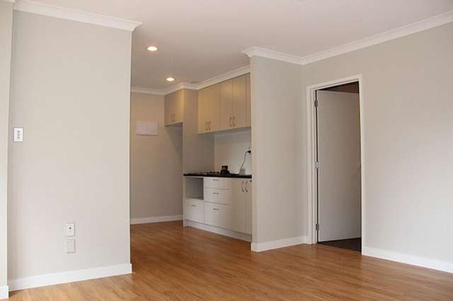 Well-Maintained 2-Bedroom Ground-Floor Flat