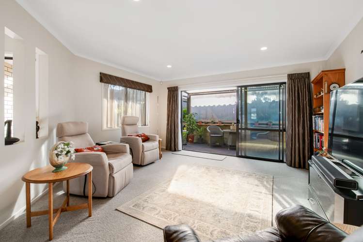 16 Seamount Drive Red Beach_5