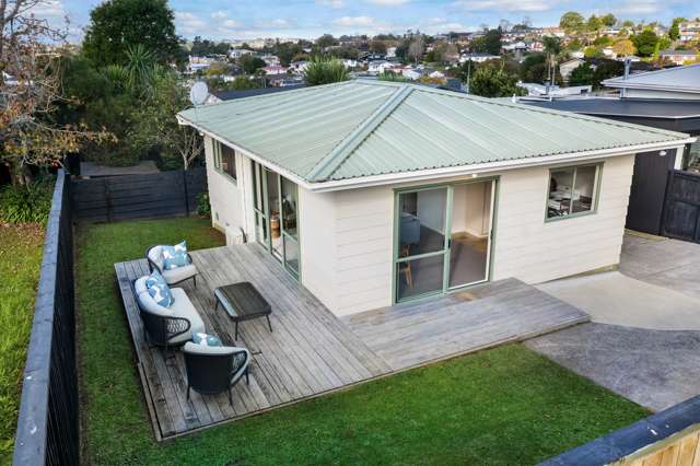 9b Boys Place Pakuranga Heights_1