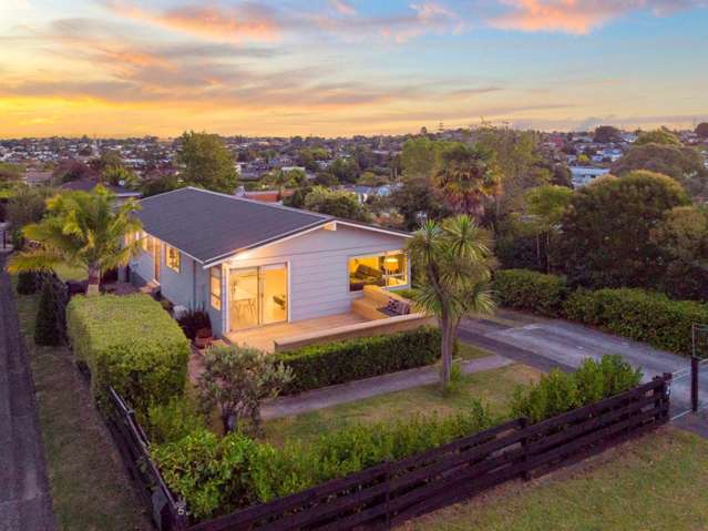4 Bedroom Family Home in Massey