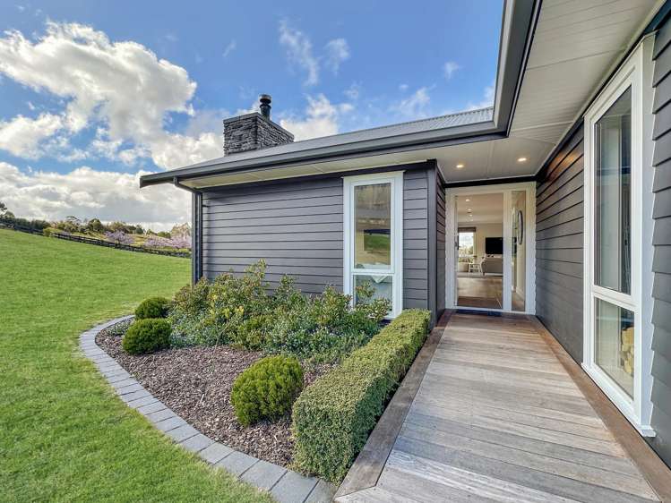 7 Lochinvar Lane Acacia Bay_24