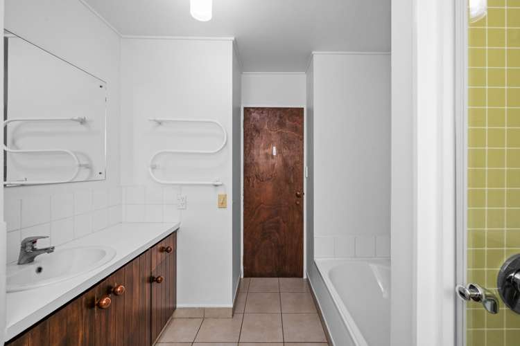 18B Middle Road Havelock North_9