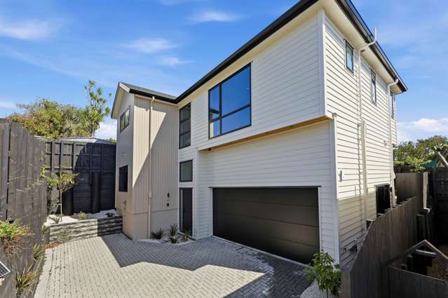 Standard Alone Brand New With Double Garage!