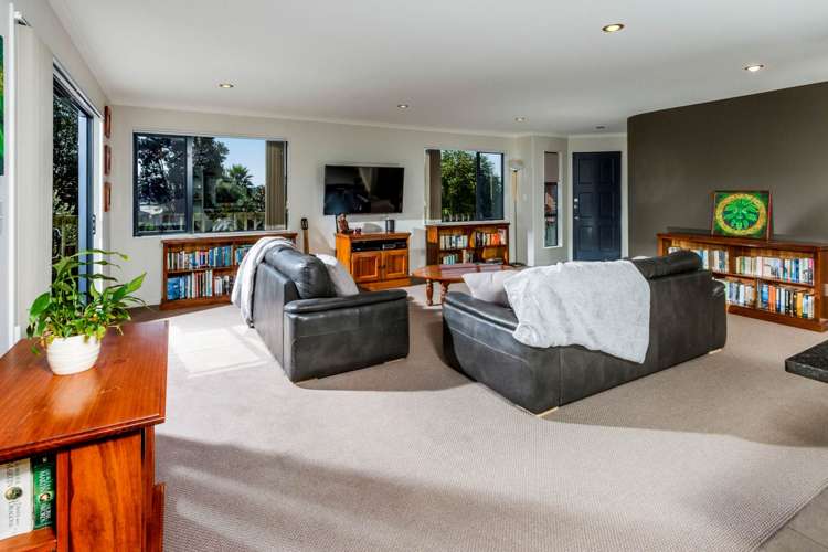 762a East Coast Road Oteha_2