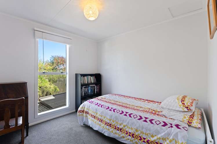 17 Moana Street Otaki Beach_16