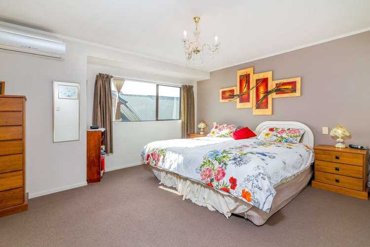 25b Beach Road Pahurehure_13