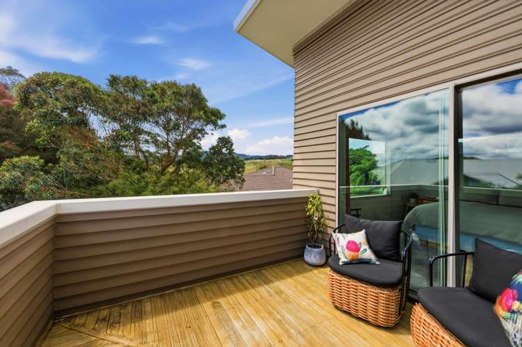 15 Devoy Drive Owhata_12