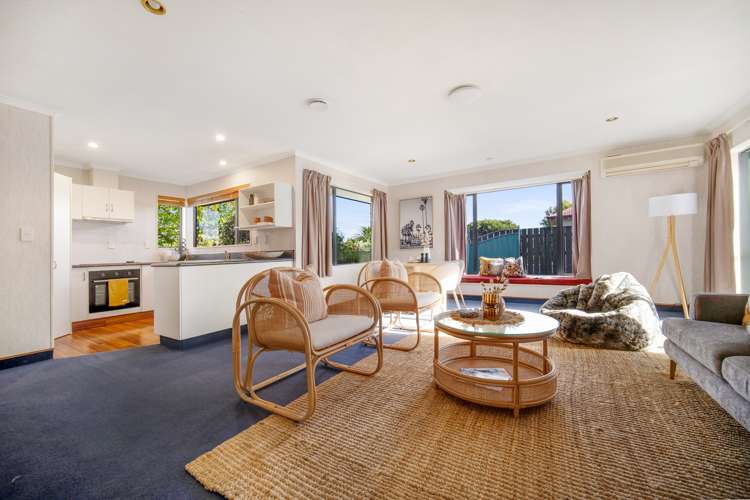 7 Otia Drive Richmond_8