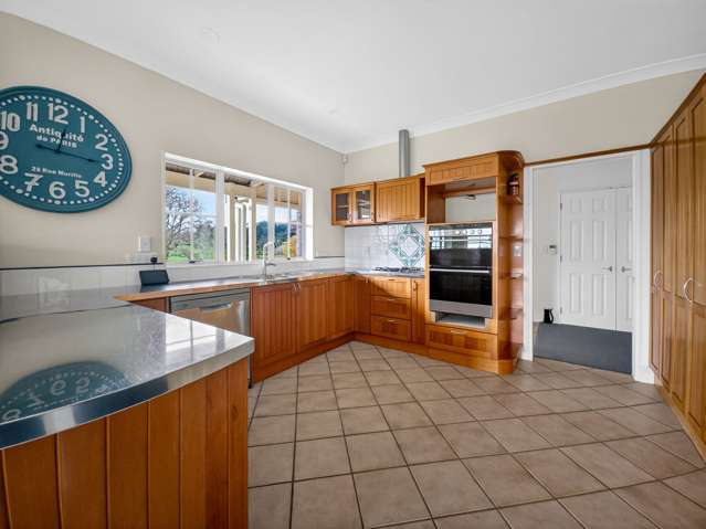 154 Awa Road Kumeu_4