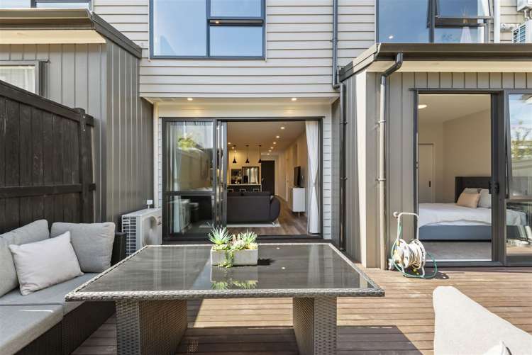 25 Waterlily Street_0