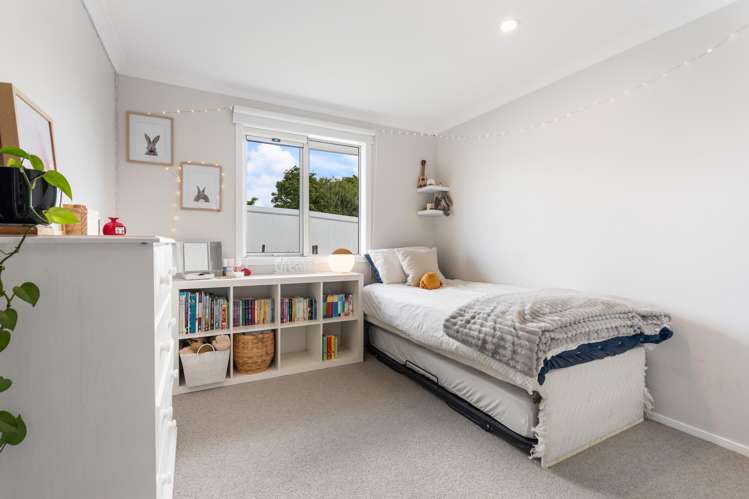20A Cambridge Road Riverhead_14