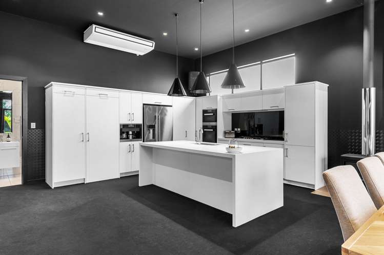 313 Horsham Downs Road Rototuna North_12