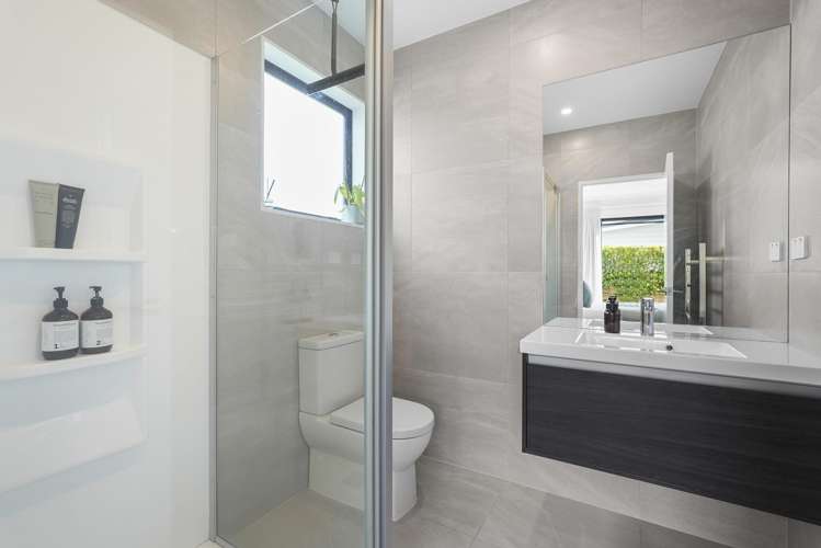 5 Kuku Avenue Red Beach_14