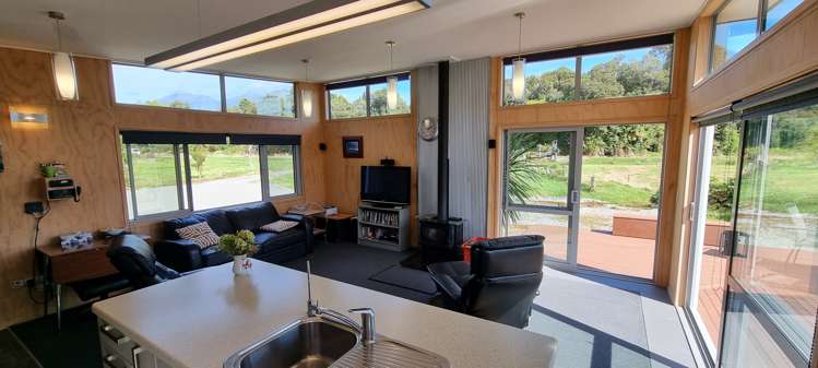 21 Mcgloin Road Bruce Bay_3