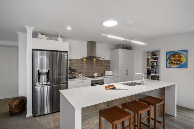 124 Puhirake Crescent Pyes Pa_2