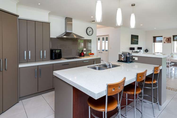 7 Columbia Crescent Beachlands_7