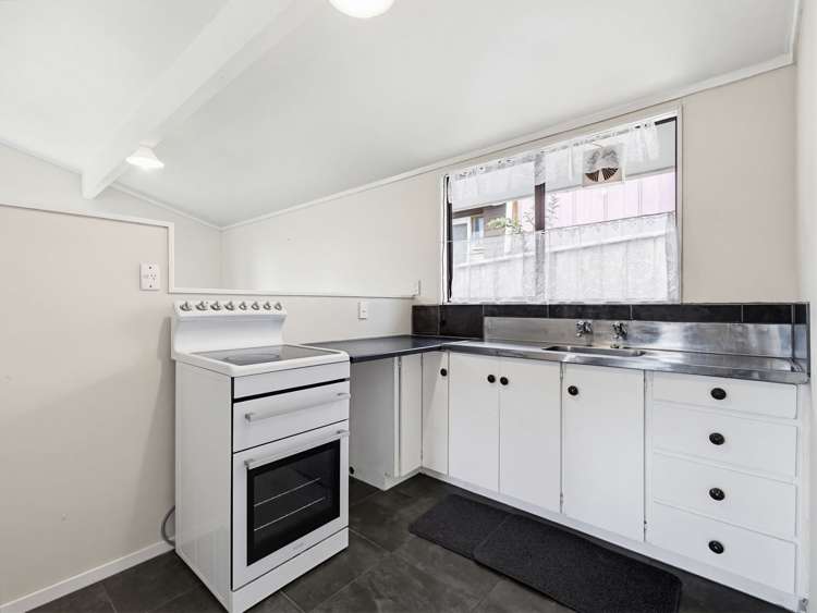 2B Baycroft Avenue Parkvale_7