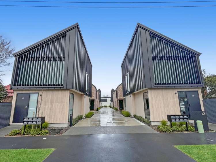 1/60 Derby Street Saint Albans_13