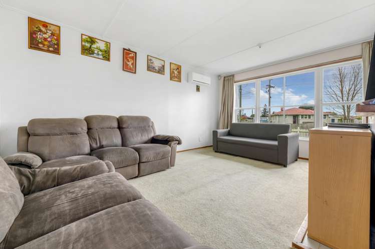 32 Ashton Avenue Otara_9