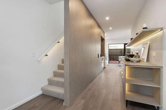 5/44 Winchester Street Merivale_3