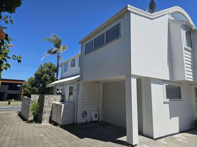 75d Oceanbeach Road Mount Maunganui_1