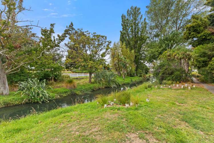 9a Esher Place Saint Martins_4