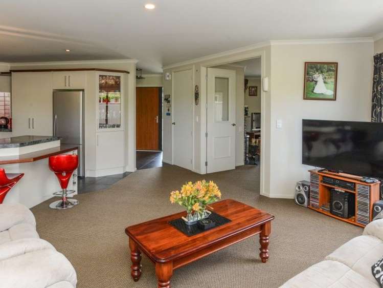 19 Tasman Drive Poraiti_5