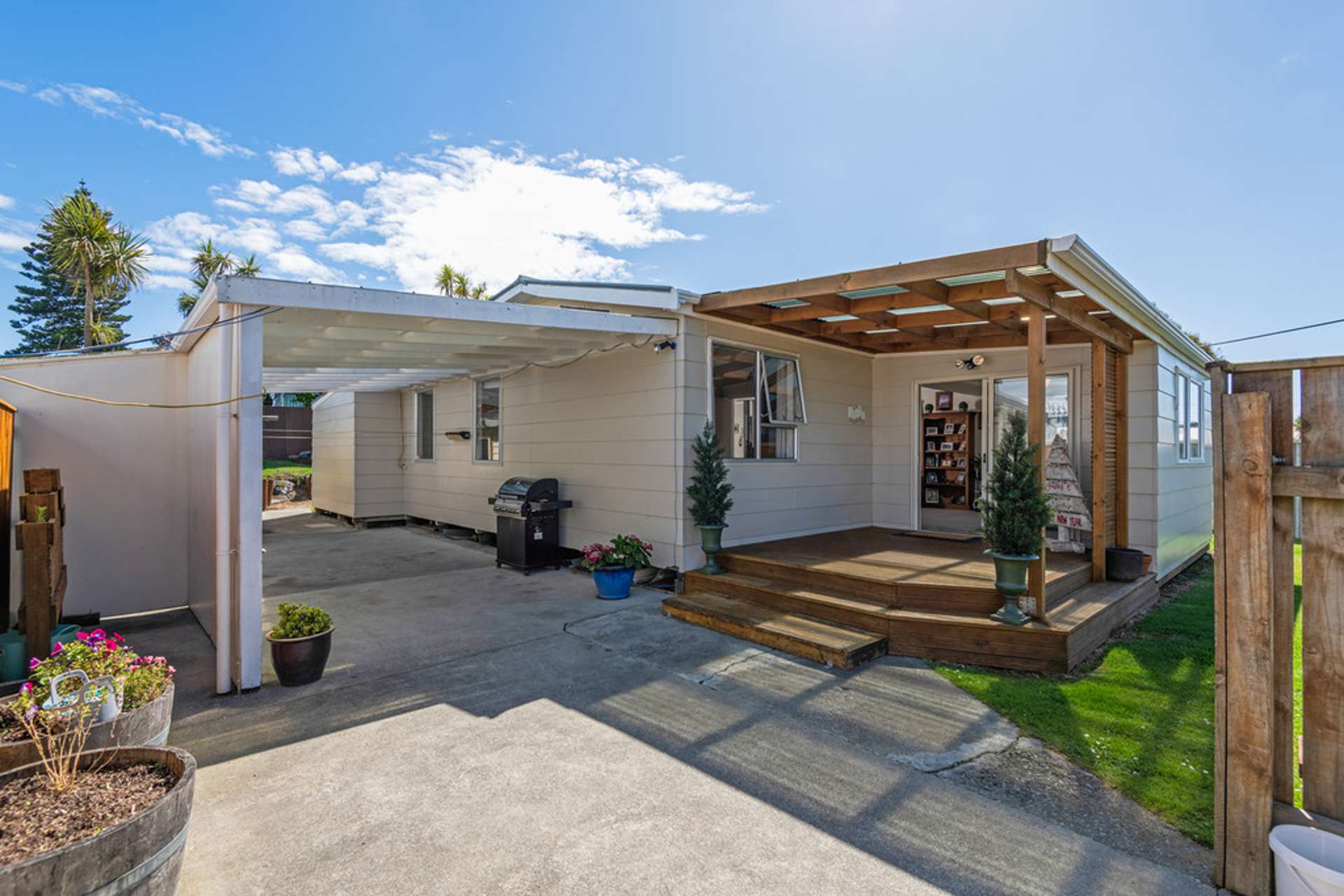 16a Hall Place Foxton Beach_0