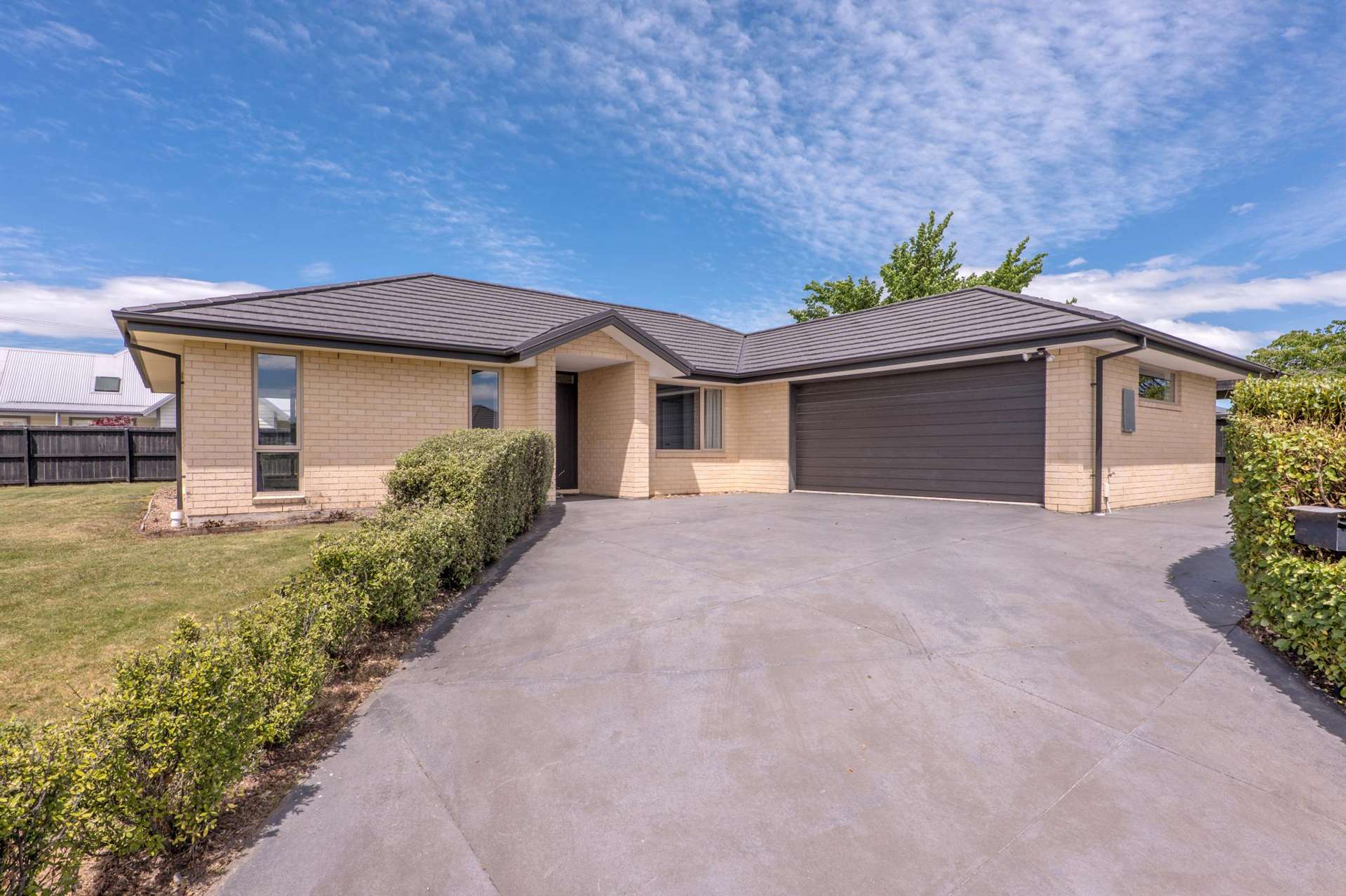 4 Eaton Place Lincoln_0