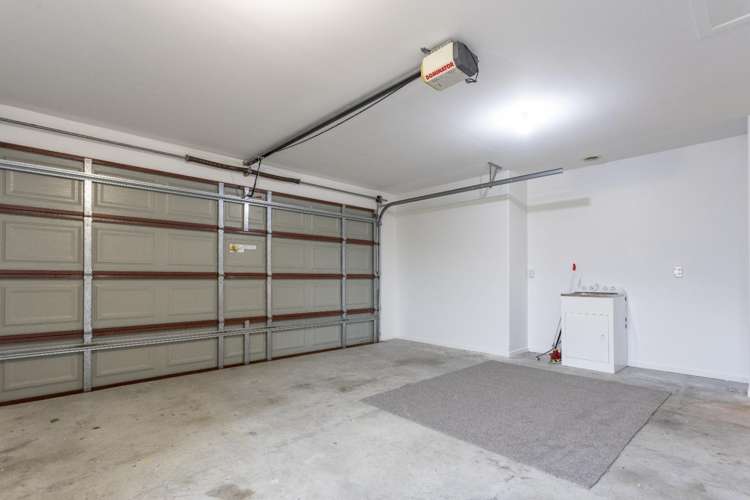 54 Pentecost Road 11353_17