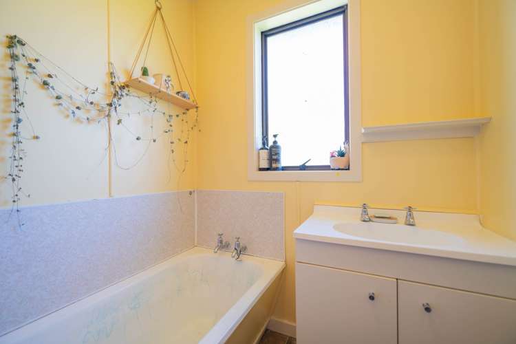 1245 Hillside Manapouri Road Te Anau_11