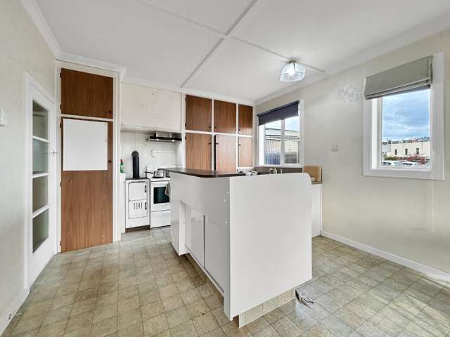 12/145 Esk Street 10549_1