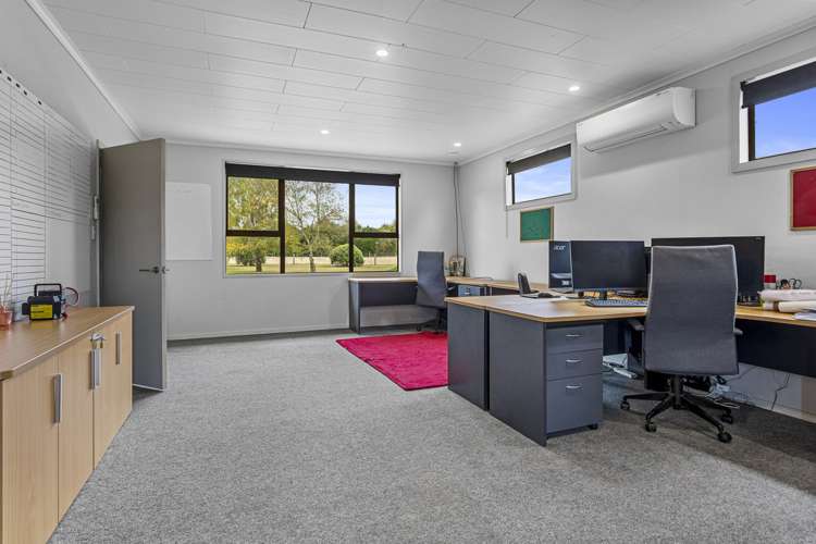 439 Johns Road Fernside_10