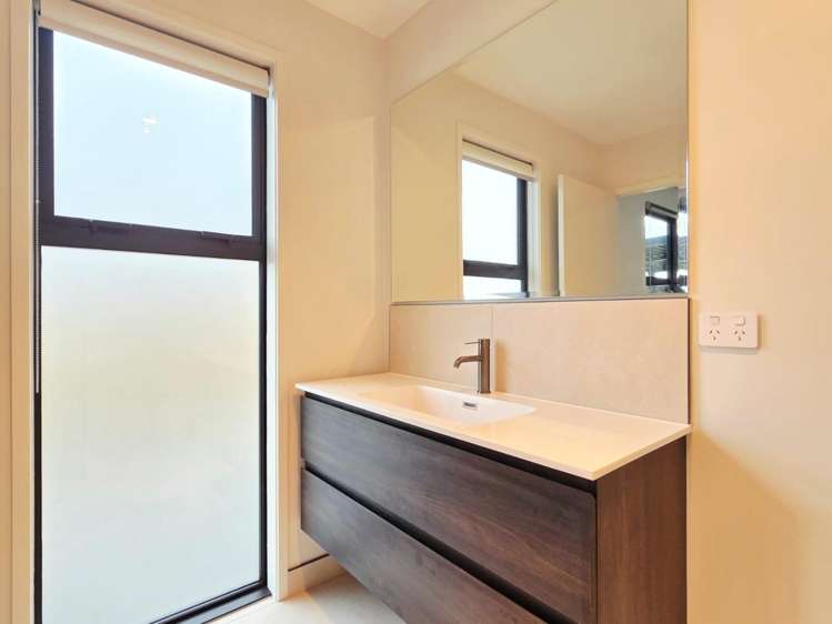  81 Maru Terrace Wharewaka_14