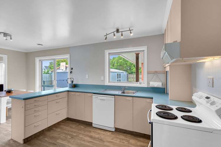 39 Warblington Street Aranui_8