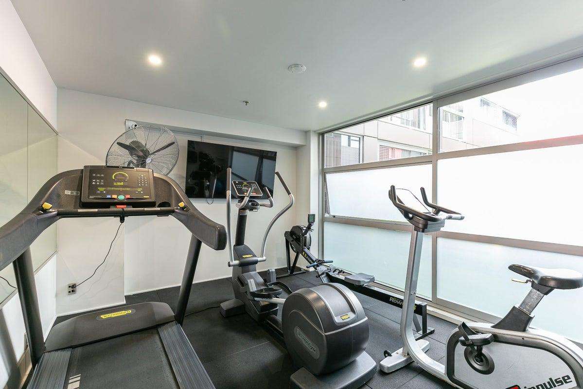 883/233 Cuba Street_1