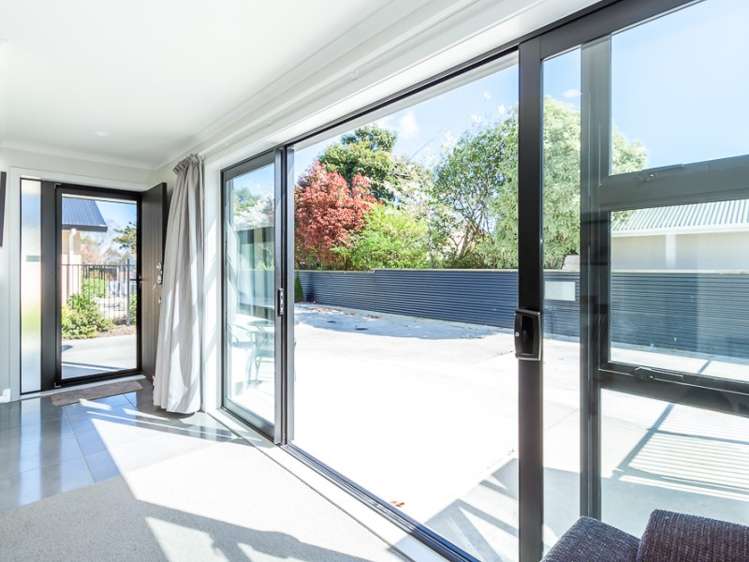 13 Thomson Street West End_2