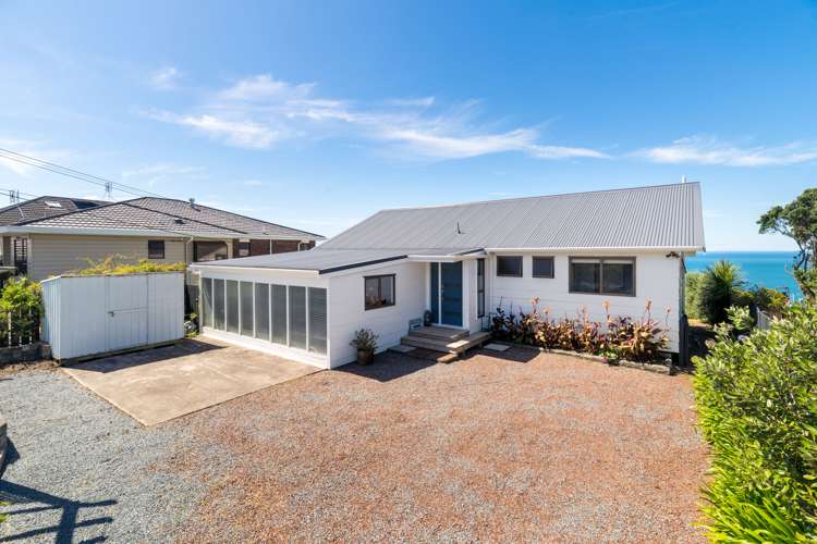 84 Vipond Road Stanmore Bay_8