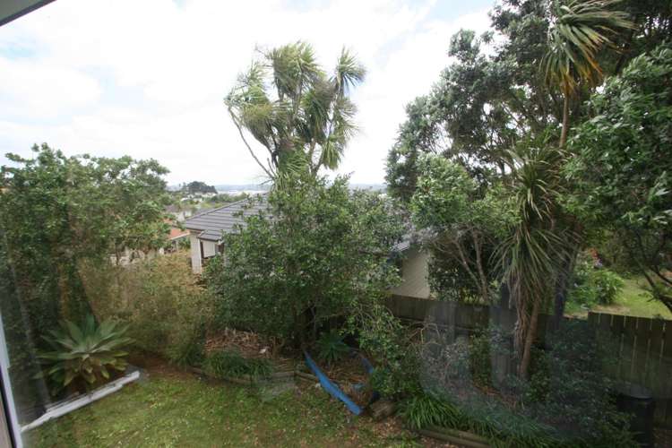 2/152 Sunset Road Unsworth Heights_7