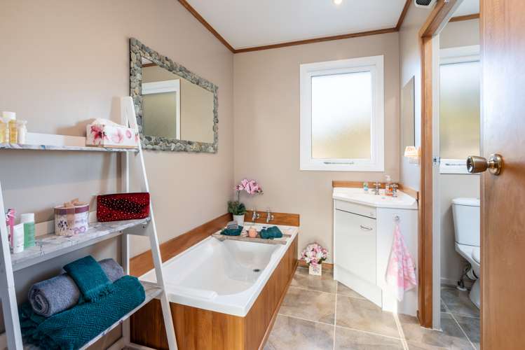 18 Colquhoun Street Glenross_11