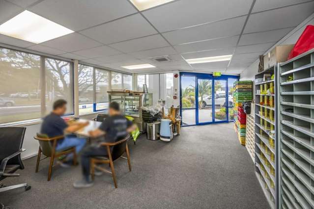 33a william pickering drive Rosedale_2