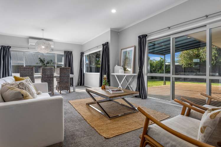 6 Omega Place Coastlands_4