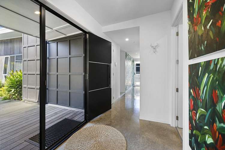 75 Links Drive Waiwhakaiho_12