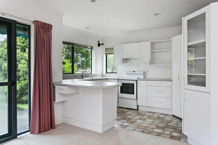 16 Cedar Crescent Matamata_3